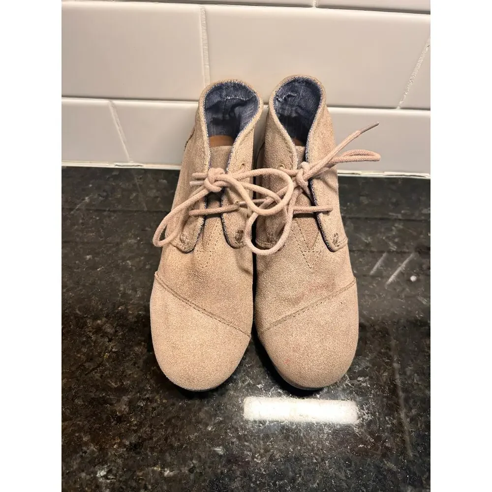 Toms Girls Suede‎ Leather Kala Wedge Booties Shoes Winter Western Taupe Size 1